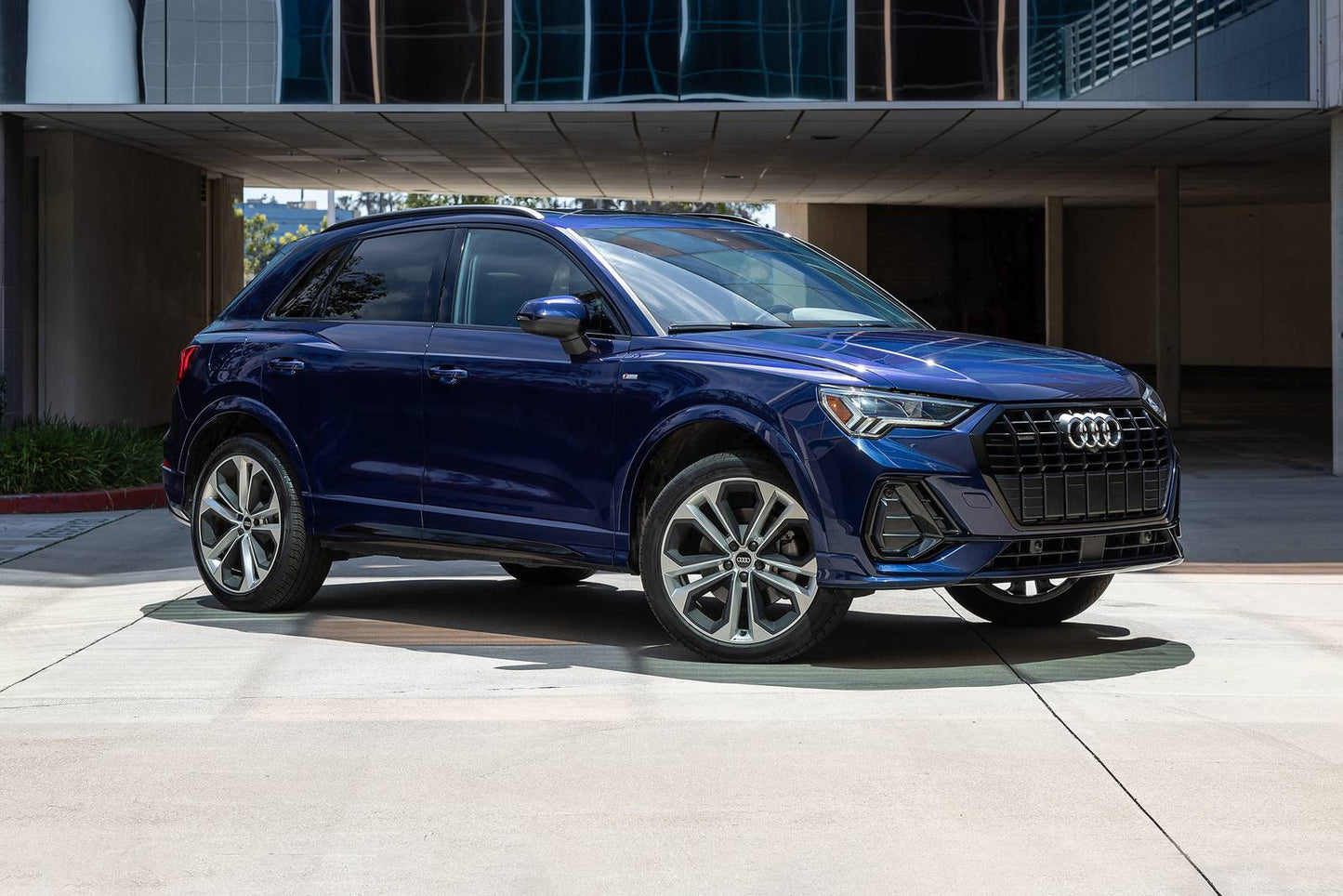 2025 Audi Q3 Premium Plus S line 4dr SUV AWD w/45 TFSI (2.0L 4cyl Turbo 8A)