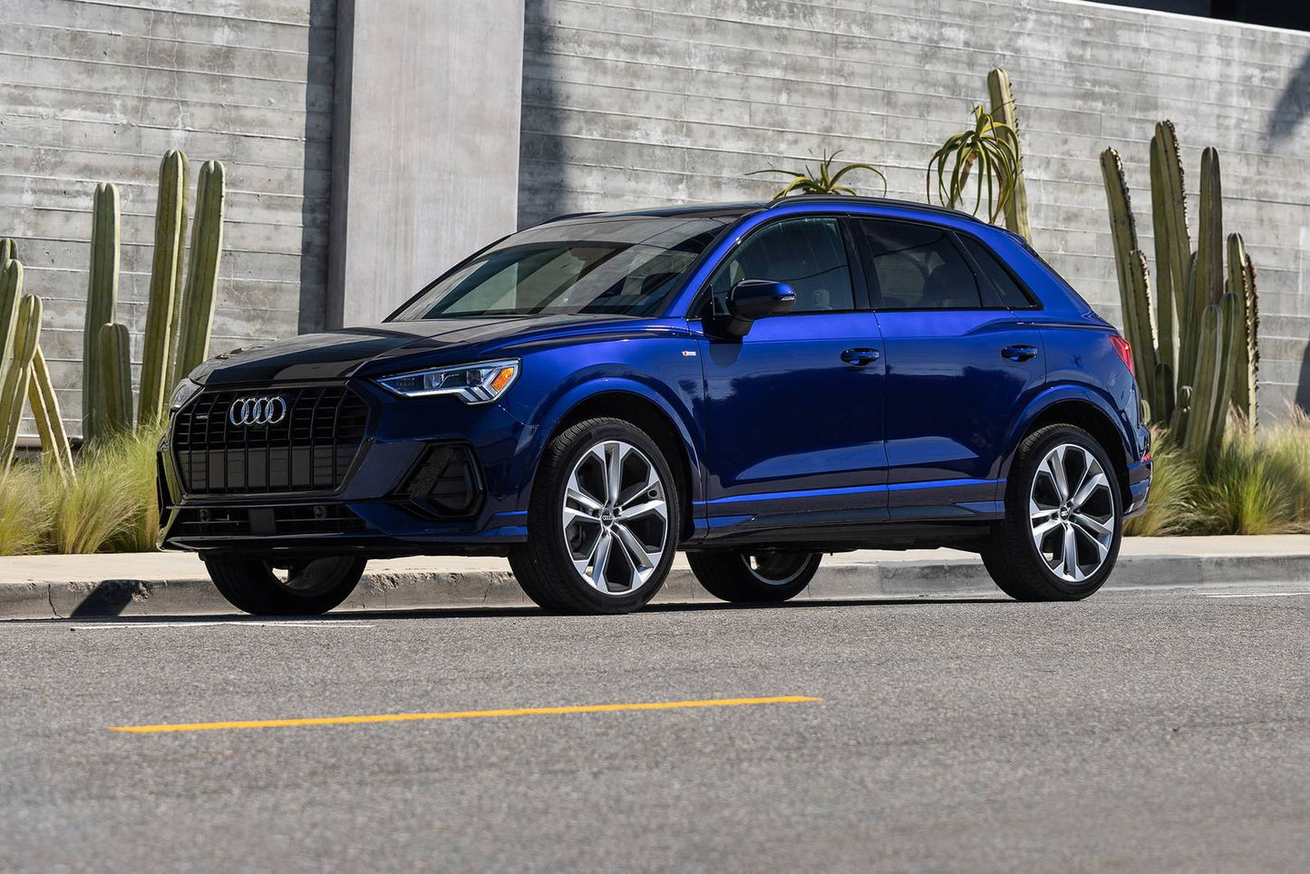 2025 Audi Q3 Premium Plus S line 4dr SUV AWD w/45 TFSI (2.0L 4cyl Turbo 8A)