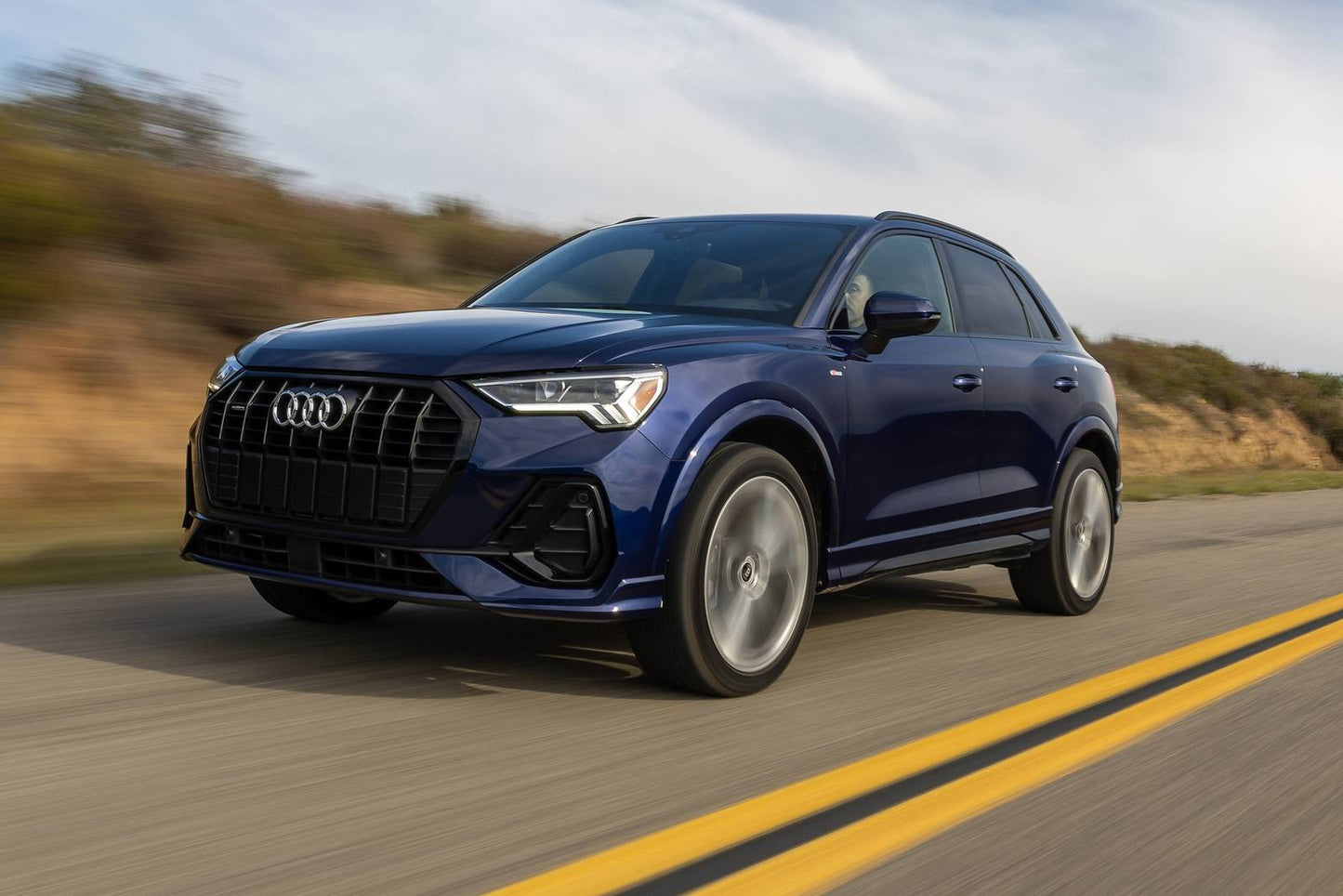 2025 Audi Q3 Premium Plus S line 4dr SUV AWD w/45 TFSI (2.0L 4cyl Turbo 8A)
