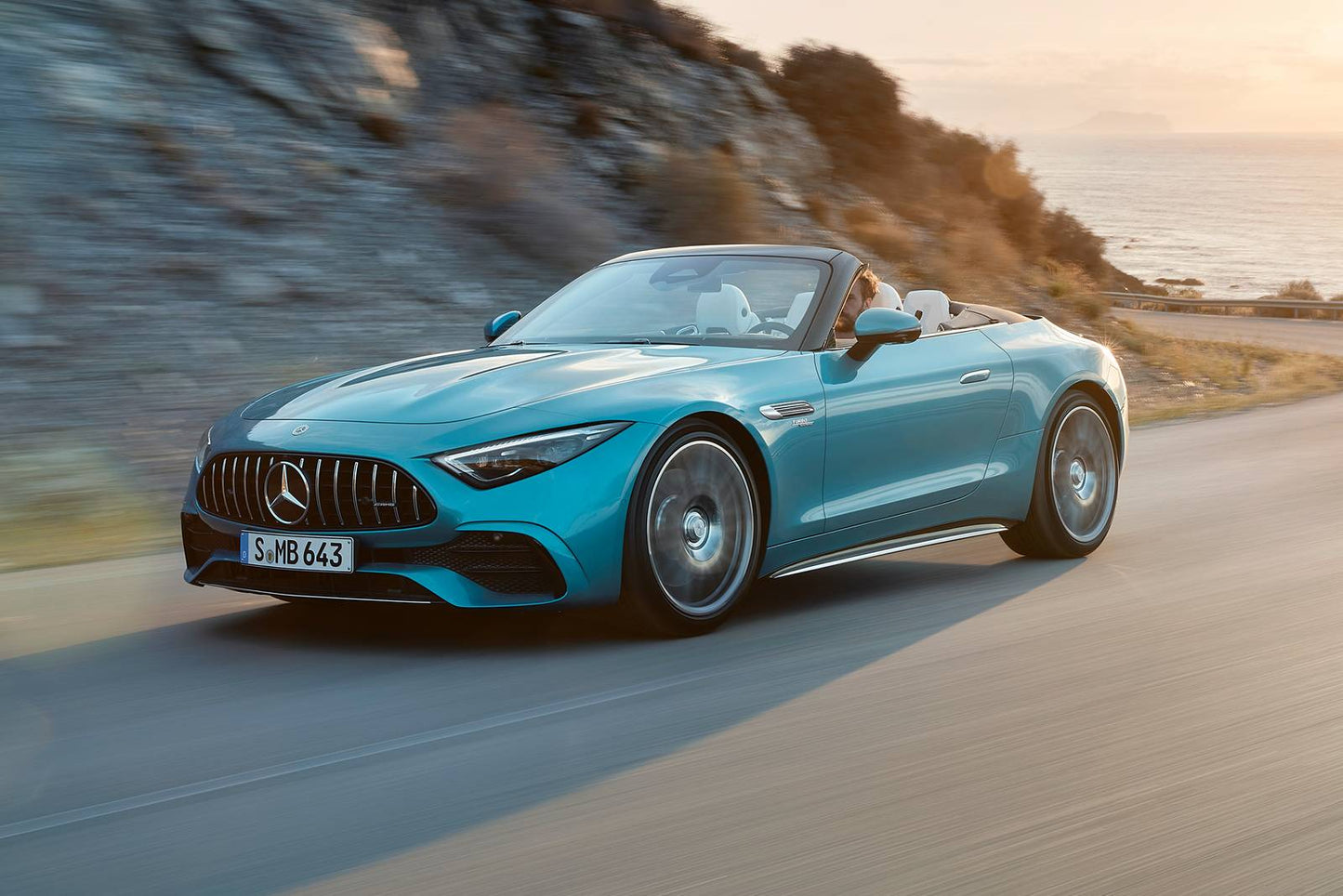 2024 Mercedes-Benz SL-Class AMG SL 63 S E PERFORMANCE 2dr Convertible AWD (4.0L 8cyl Turbo gas/electric plug-in hybrid 9A)