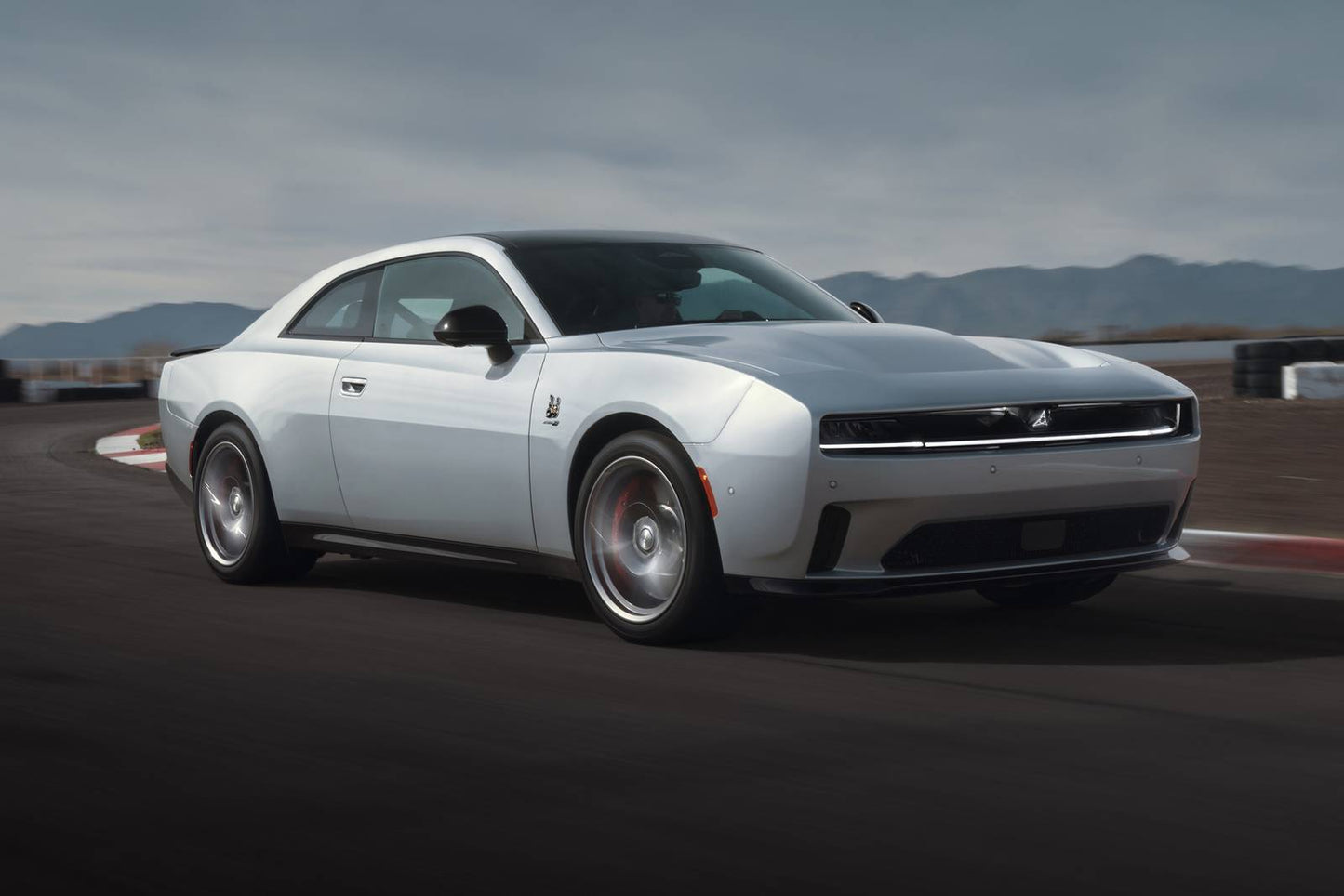 2024 Dodge Charger Daytona R/T 2dr Coupe AWD (electric DD)