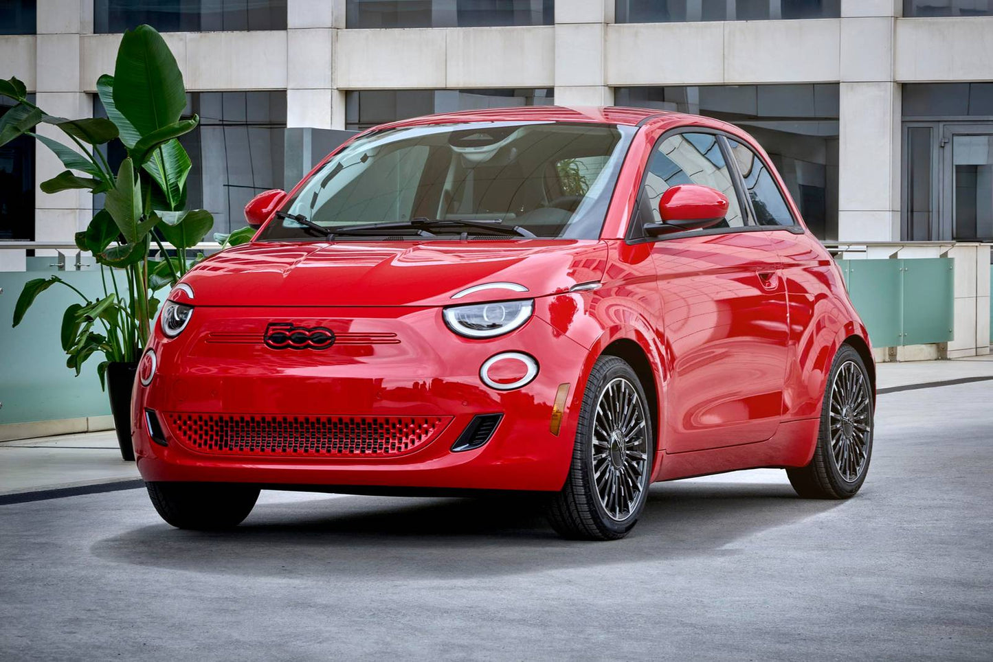 2024 FIAT 500e Inspired by Los Angeles 2dr Hatchback (electric DD)