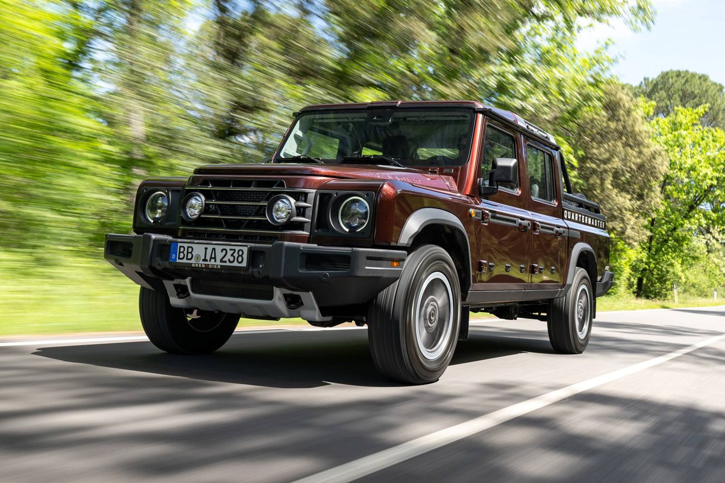 2024 INEOS Grenadier Quartermaster 4dr Crew Cab 4WD SB (3.0L 6cyl Turbo 8A)