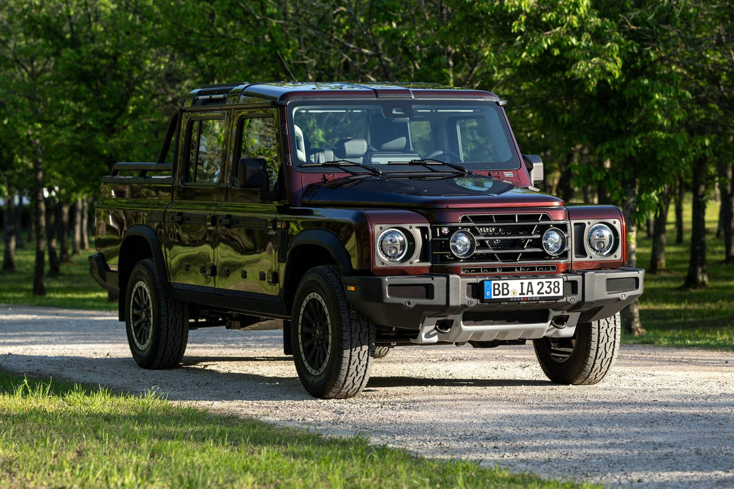 2024 INEOS Grenadier Quartermaster Trialmaster 4dr Crew Cab 4WD SB (3.0L 6cyl Turbo 8A)