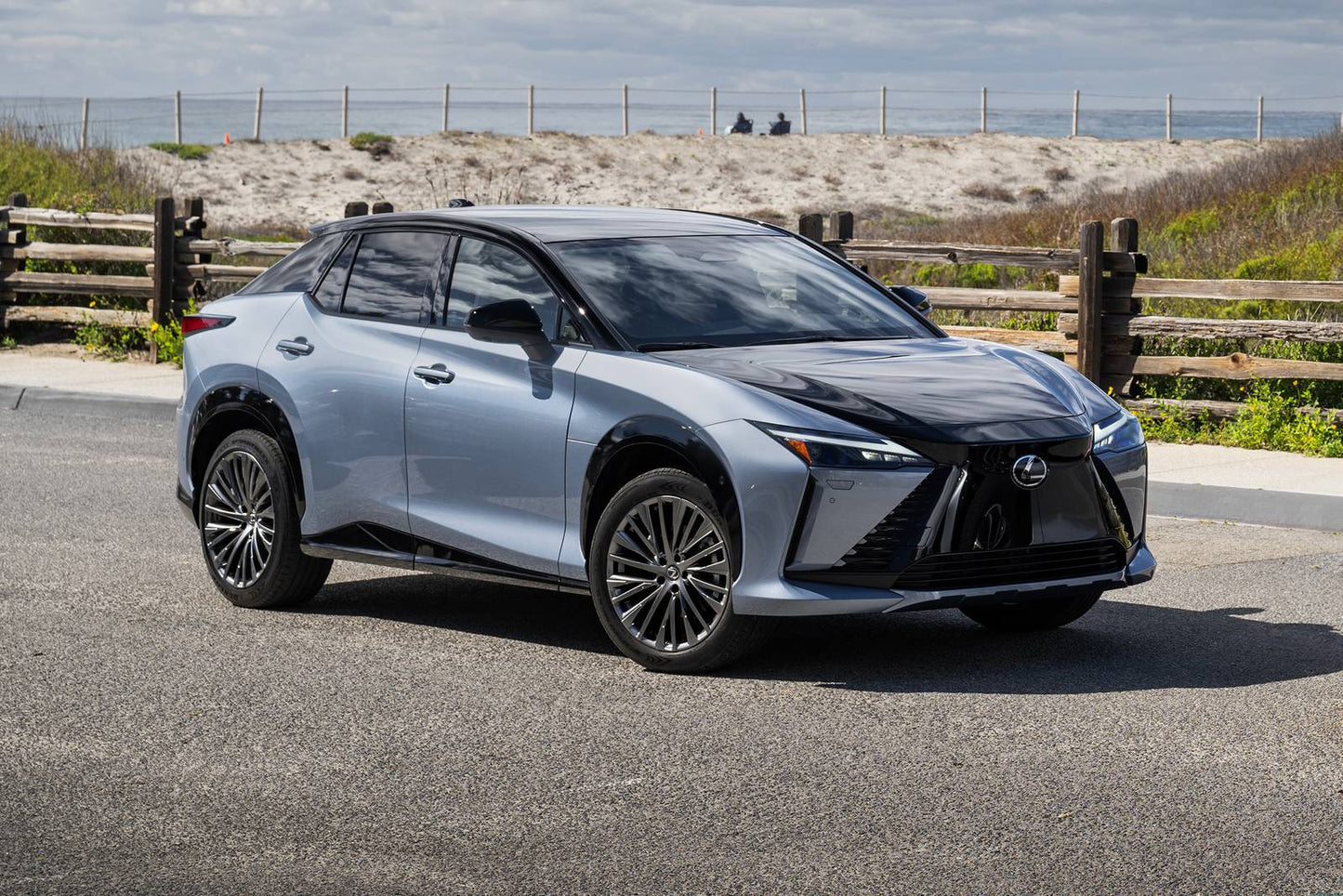 2025 Lexus RZ 300e Luxury 4dr SUV