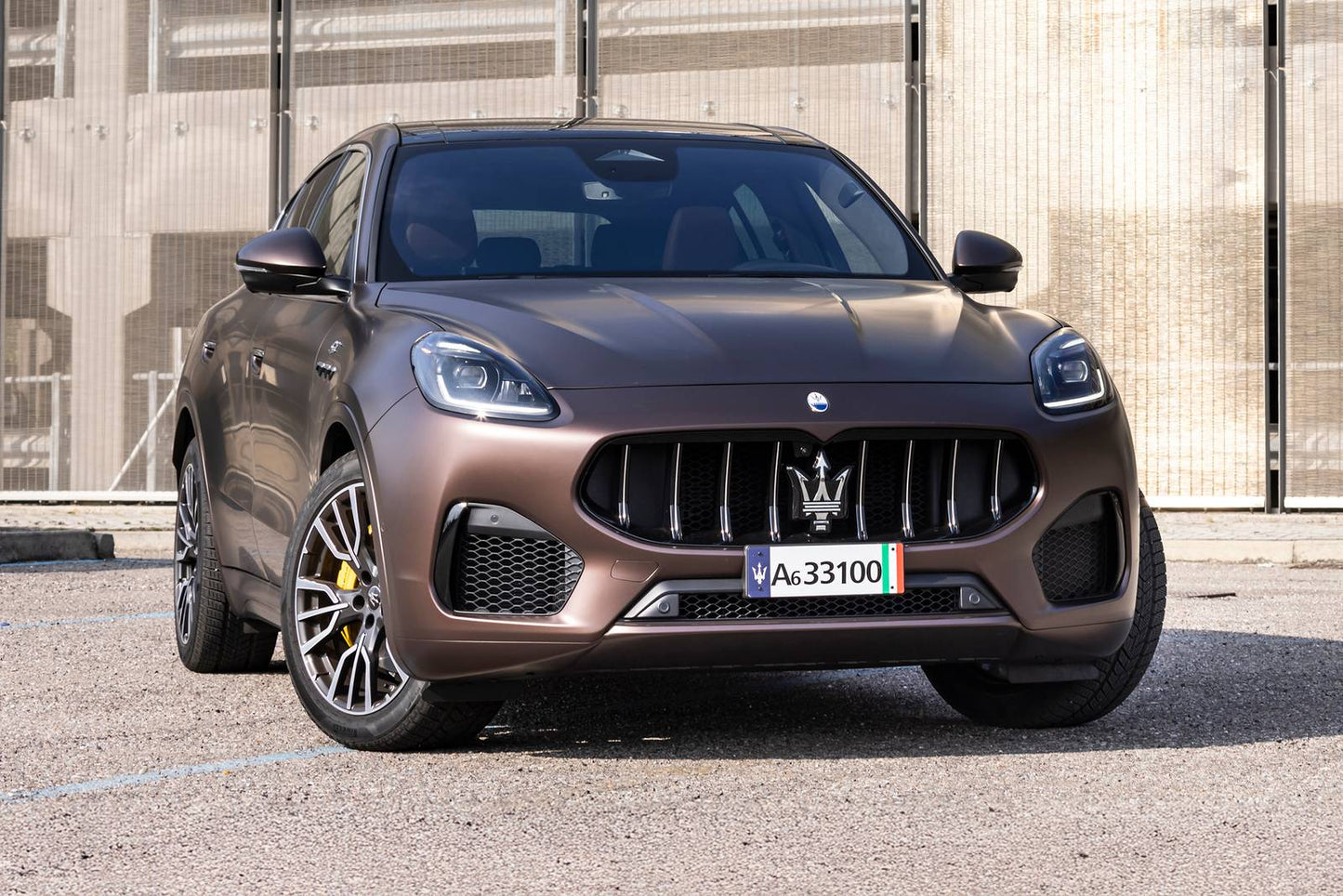 2024 Maserati Grecale Modena 4dr SUV AWD (2.0L 4cyl Turbo gas/electric mild hybrid 8A)