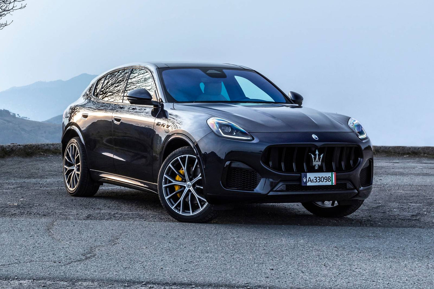 2024 Maserati Grecale Modena 4dr SUV AWD (2.0L 4cyl Turbo gas/electric mild hybrid 8A)