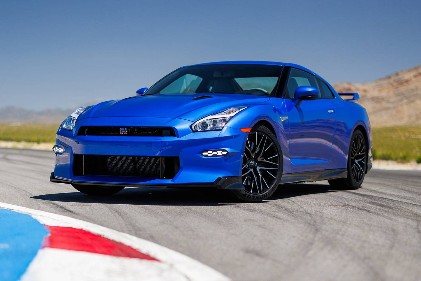 2024 Nissan GT-R Skyline Edition 2dr Coupe AWD (3.8L 6cyl Turbo 6AM)