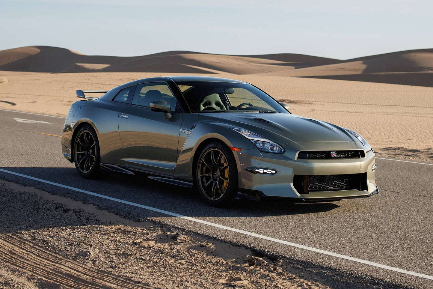 2024 Nissan GT-R Skyline Edition 2dr Coupe AWD (3.8L 6cyl Turbo 6AM)
