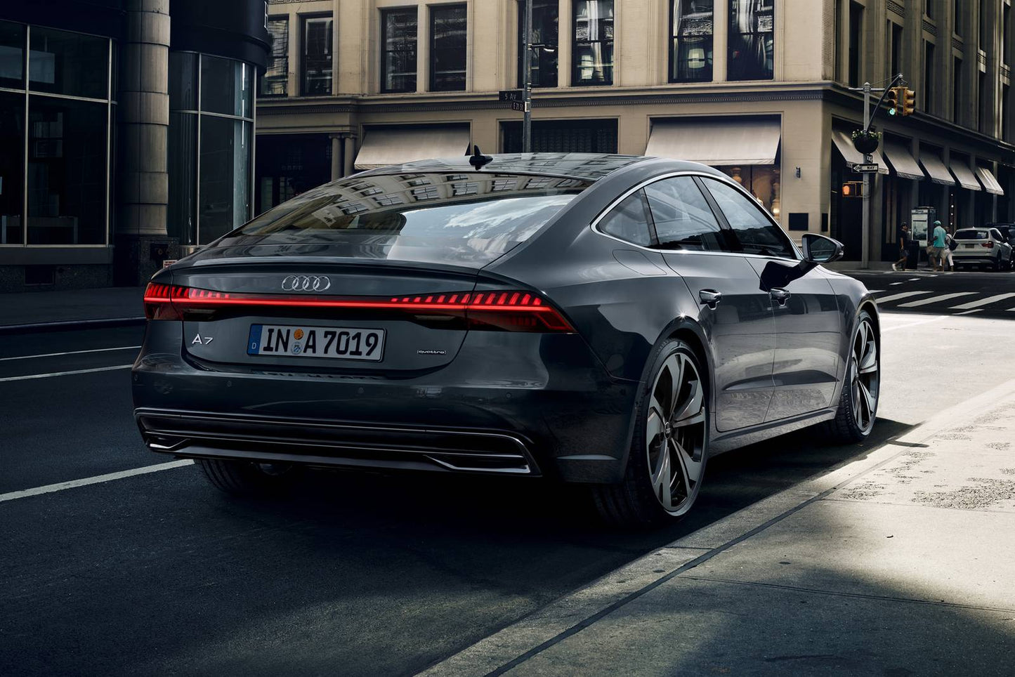 2025 Audi A7 Premium 4dr Sedan AWD w/55 TFSI (3.0L 6cyl Turbo gas/electric mild hybrid 7AM)