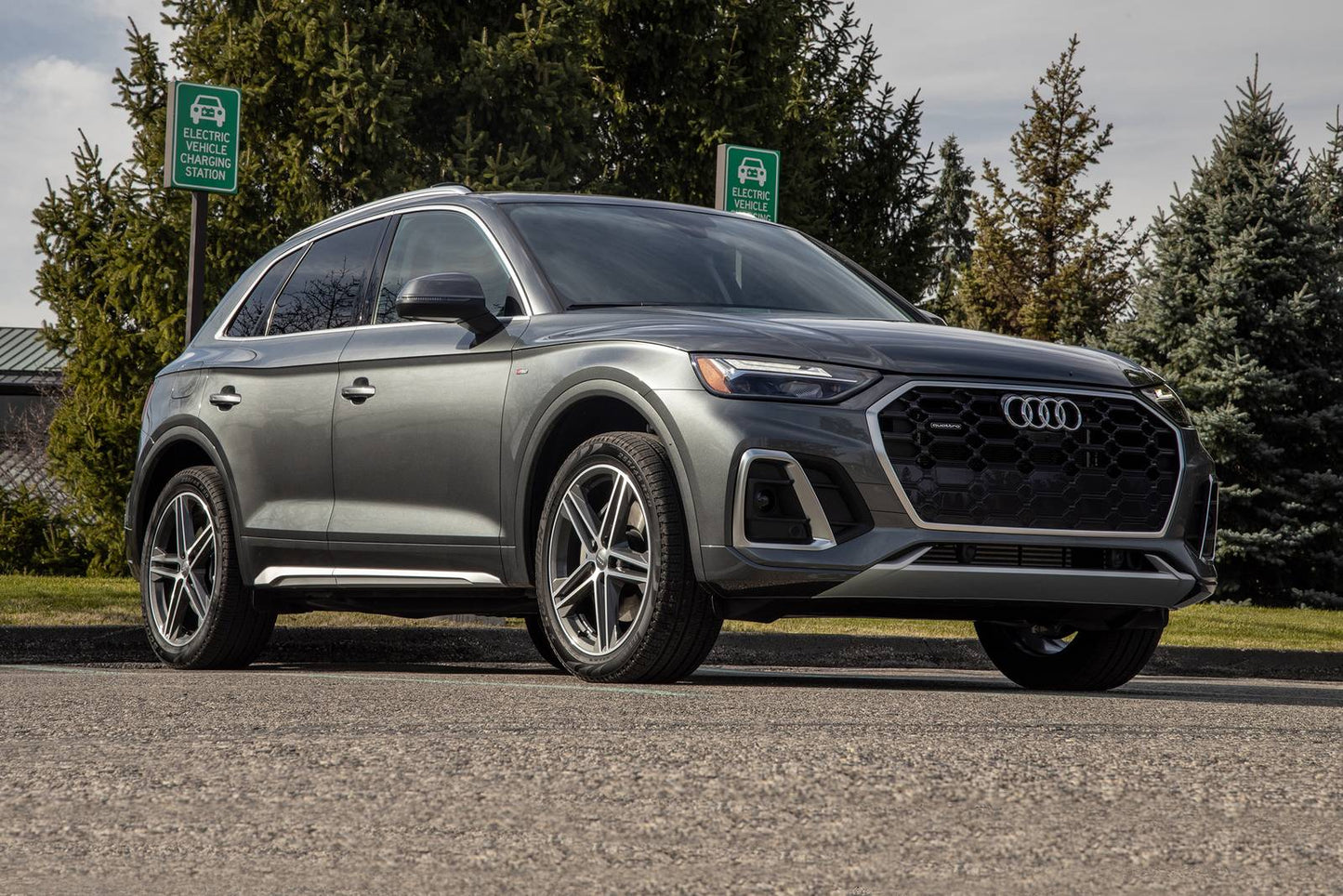2025 Audi Q5 Premium Plus 4dr SUV AWD (2.0L 4cyl Turbo 7AM)