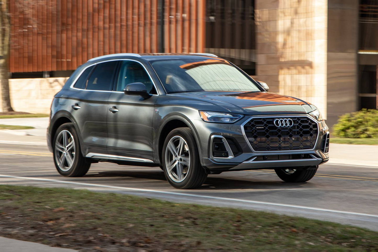 2025 Audi Q5 Prestige 4dr SUV AWD (2.0L 4cyl Turbo 7AM)