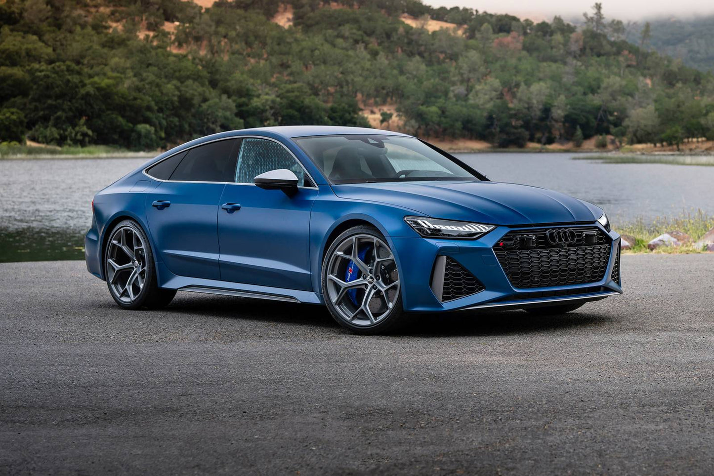 2025 Audi RS 7 performance 4dr Sedan AWD (4.0L 8cyl Turbo gas/electric mild hybrid 8A)