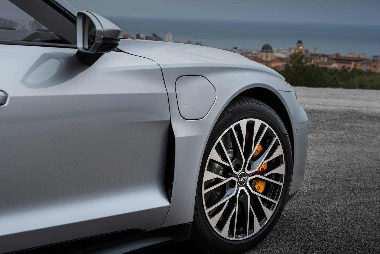 2025 Audi S e-tron GT Premium Plus 4dr Sedan AWD (electric 2A)