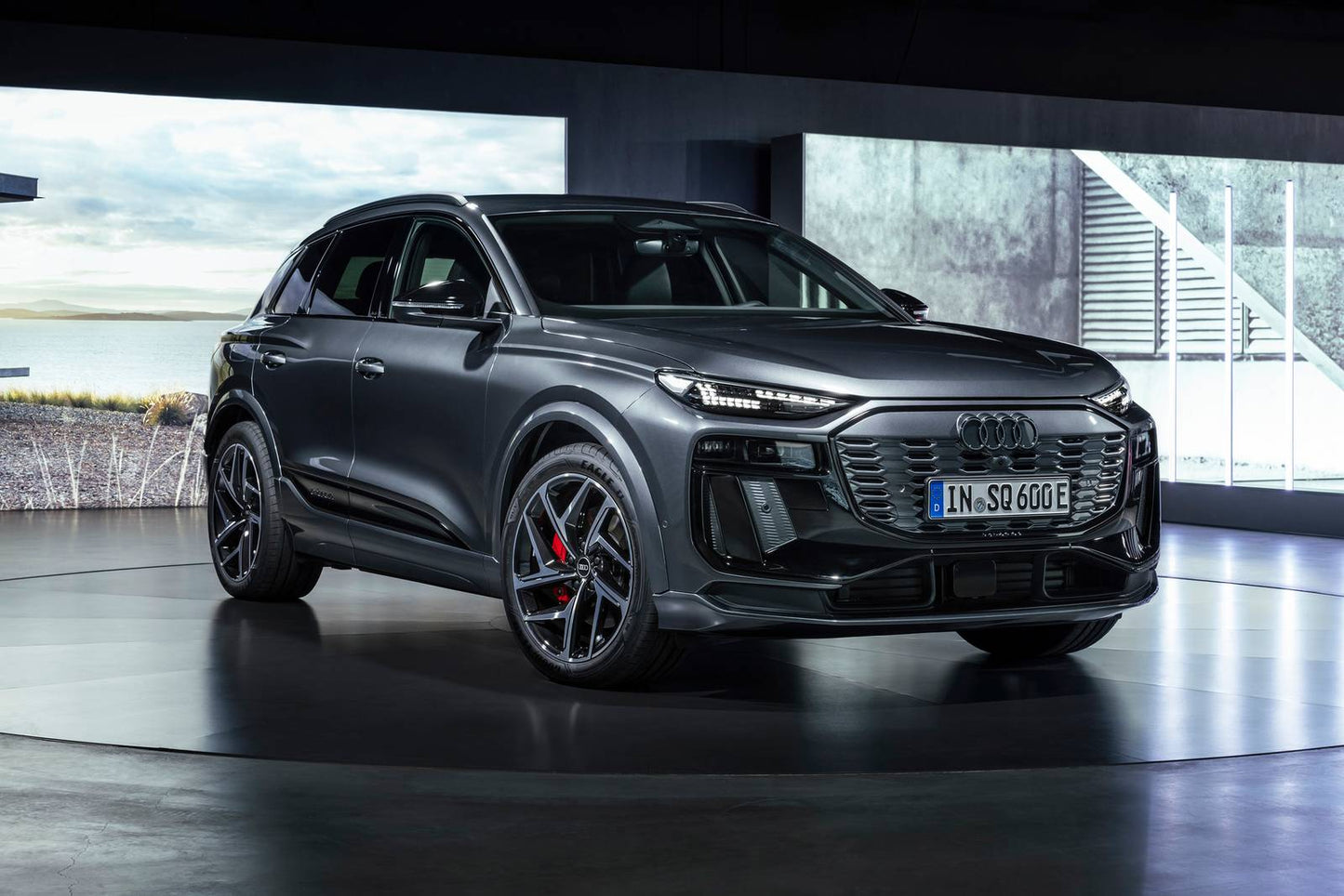 2025 Audi SQ6 e-tron Prestige 4dr SUV AWD (electric DD)