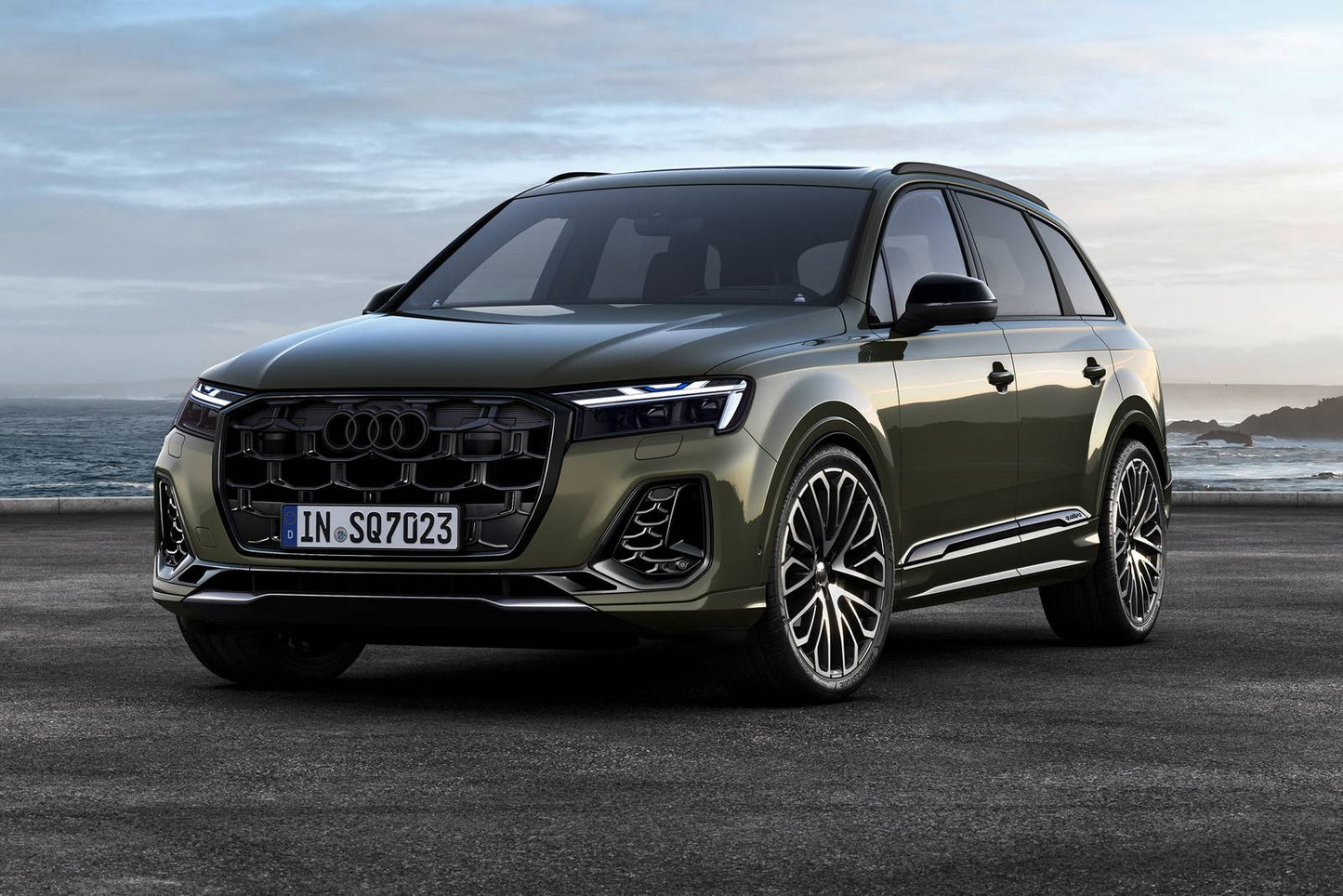 2025 Audi SQ7 Premium Plus 4dr SUV AWD (4.0L 8cyl Turbo gas/electric hybrid 8A)