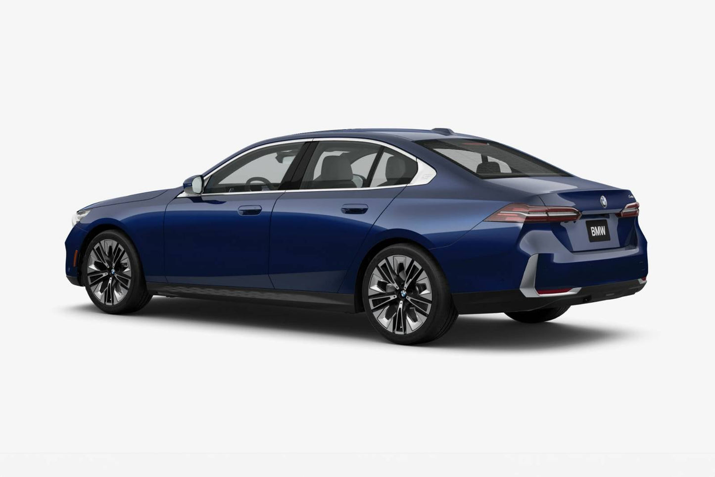 2025 BMW 5 Series 540i xDrive 4dr Sedan AWD (3.0L 6cyl Turbo gas/electric mild hybrid 8A)