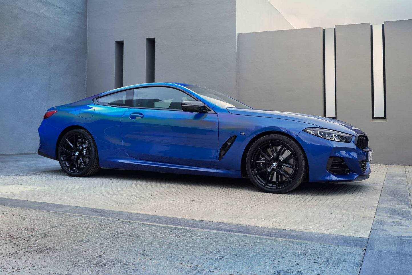 2025 BMW 8 Series M850i xDrive 2dr Coupe AWD (4.4L 8cyl Turbo 8A)