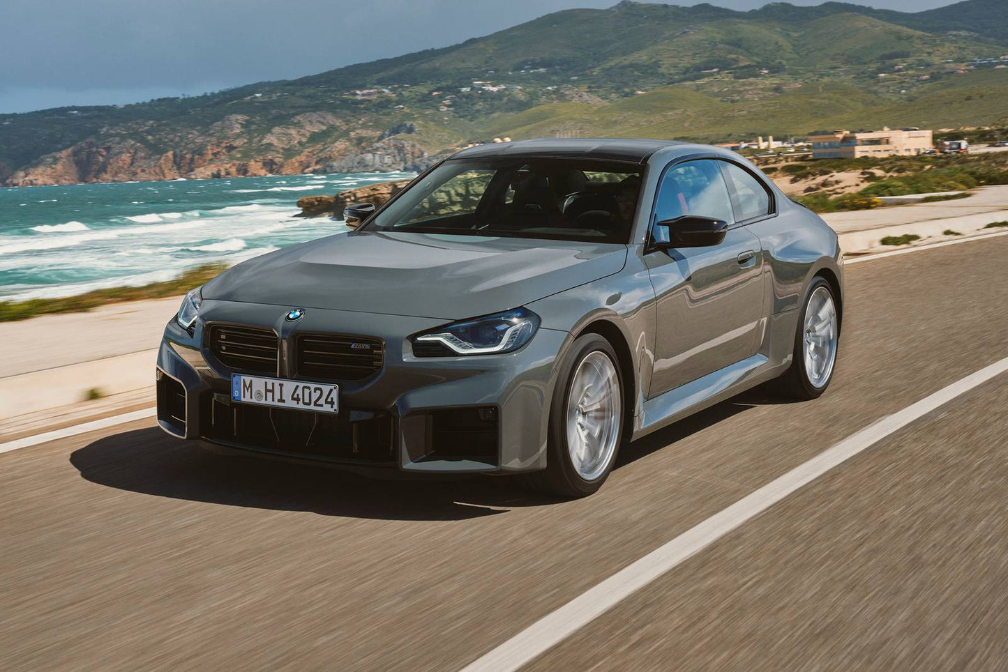 2025 BMW 2 Series M2 2dr Coupe (3.0L 6cyl Turbo 6M)