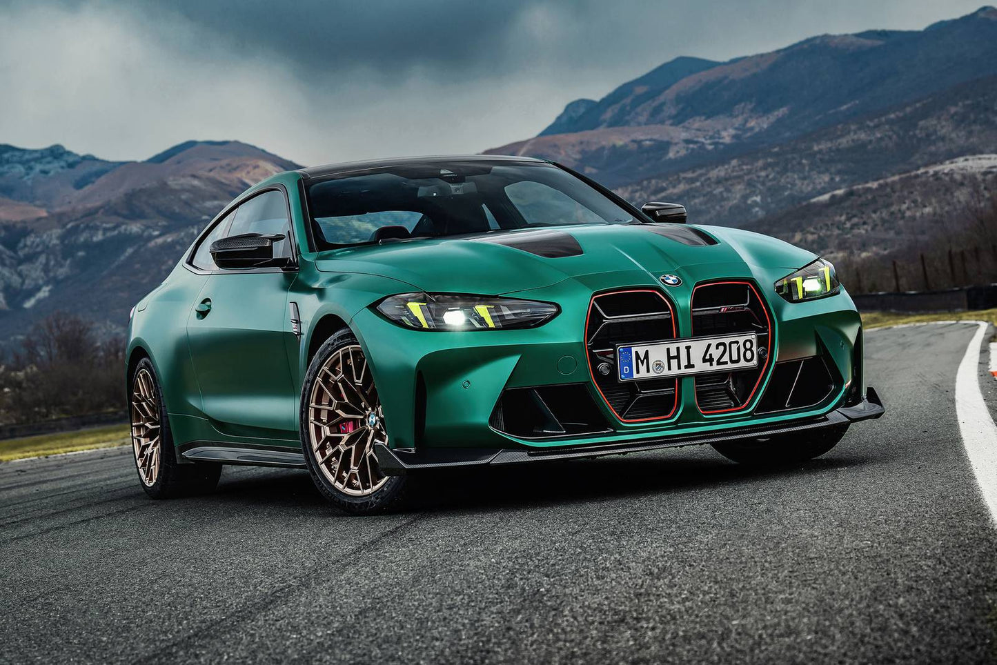 2025 BMW 4 Series M4 CS 2dr Coupe AWD (3.0L 6cyl Turbo 8A)
