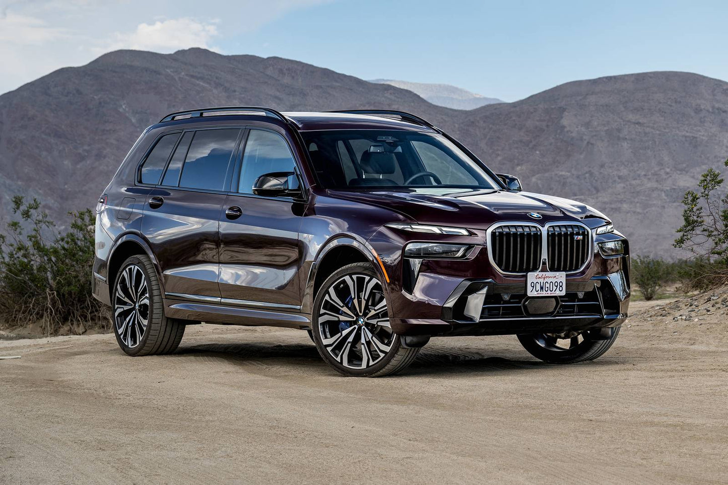 2025 BMW X7 xDrive40i 4dr SUV AWD (3.0L 6cyl Turbo gas/electric mild hybrid 8A)