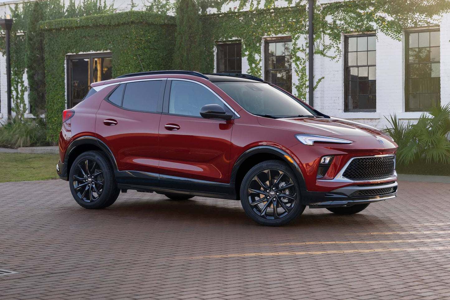 2025 Buick Encore GX Avenir 4dr SUV (1.3L 3cyl Turbo CVT)