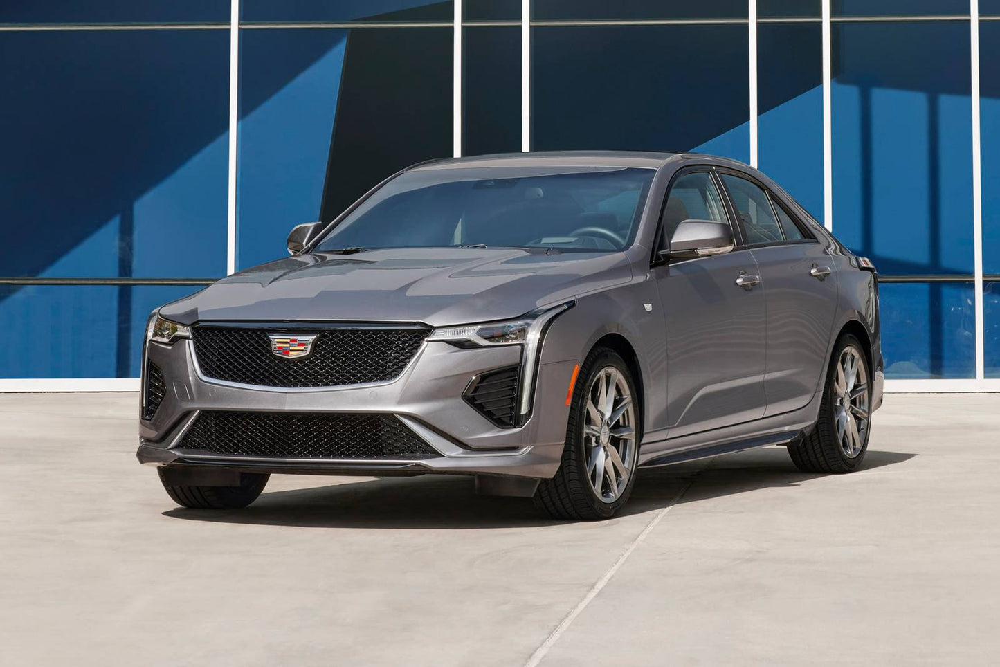 2025 Cadillac CT4 Sport 4dr Sedan (2.0L 4cyl Turbo 8A)