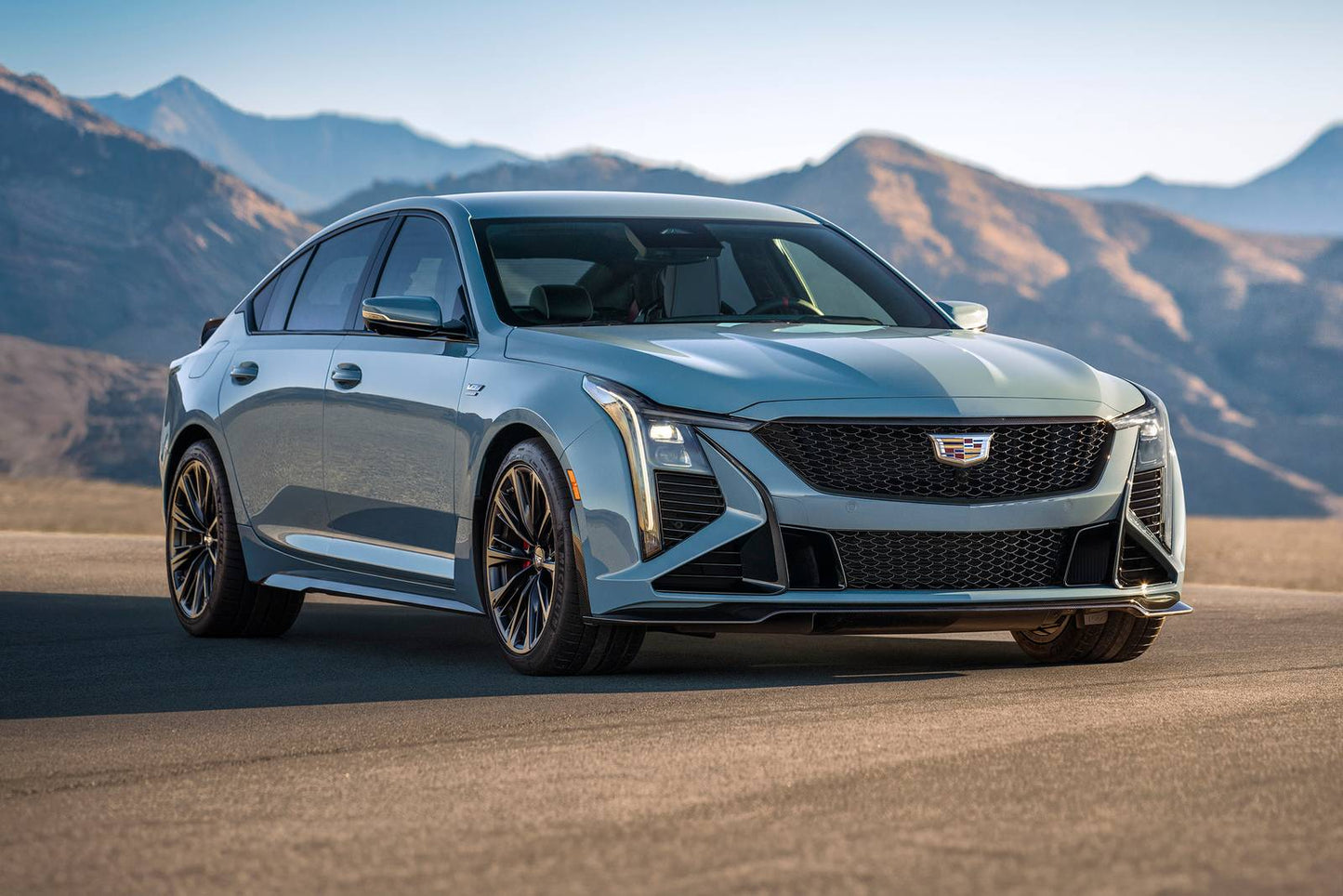 2025 Cadillac CT5 Sport 4dr Sedan (2.0L 4cyl Turbo 10A)