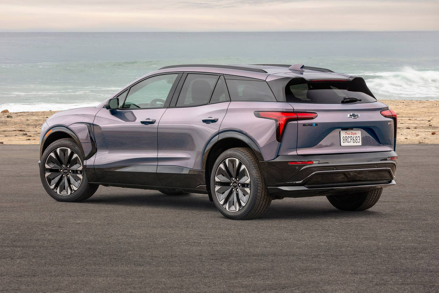 2025 Chevrolet Blazer EV RS 4dr SUV AWD (electric DD)