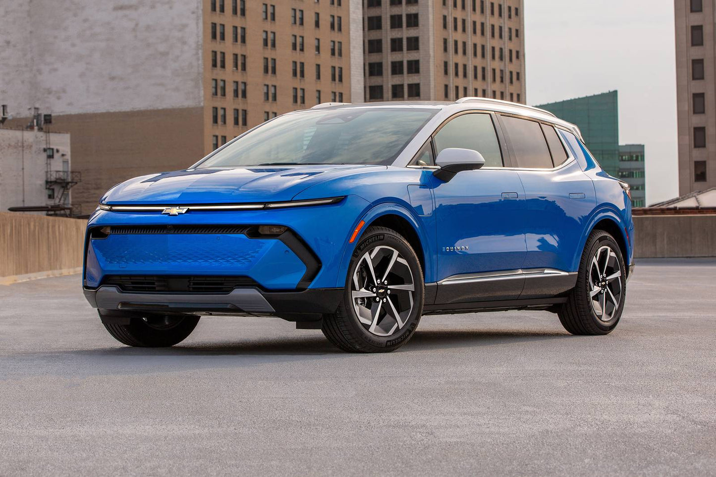 2025 Chevrolet Equinox EV LT 1 4dr SUV (electric DD)