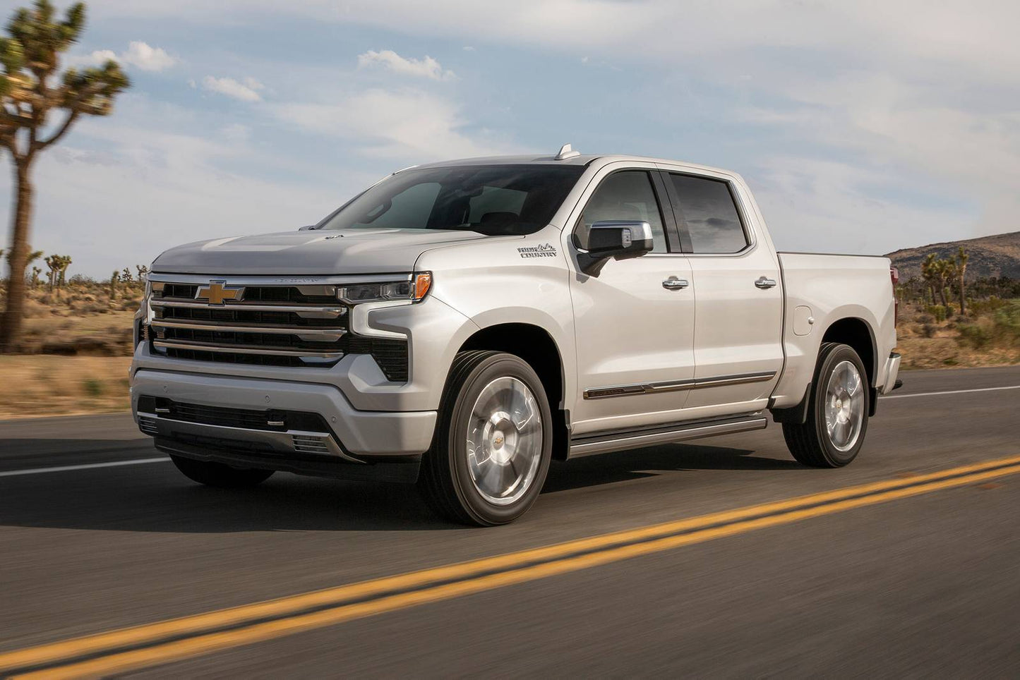 2025 Chevrolet Silverado 1500 LT Trail Boss 4dr Crew Cab 4WD 6.6 ft. SB (2.7L 4cyl Turbo 8A)