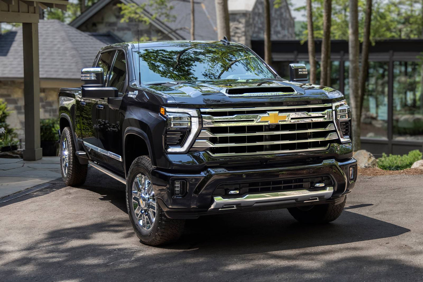 2025 Chevrolet Silverado 2500HD LT 2dr Regular Cab 4WD LB (6.6L 8cyl 10A)