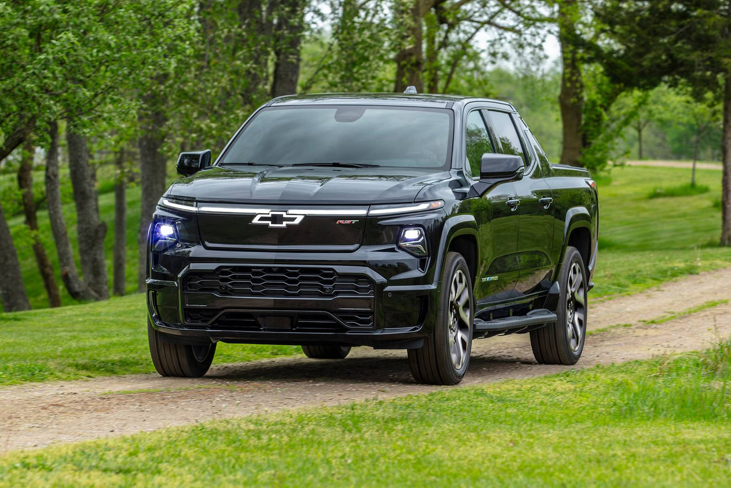 2025 Chevrolet Silverado EV Work Truck Extended Range Fleet 4dr Crew Cab 4WD SB (electric DD)