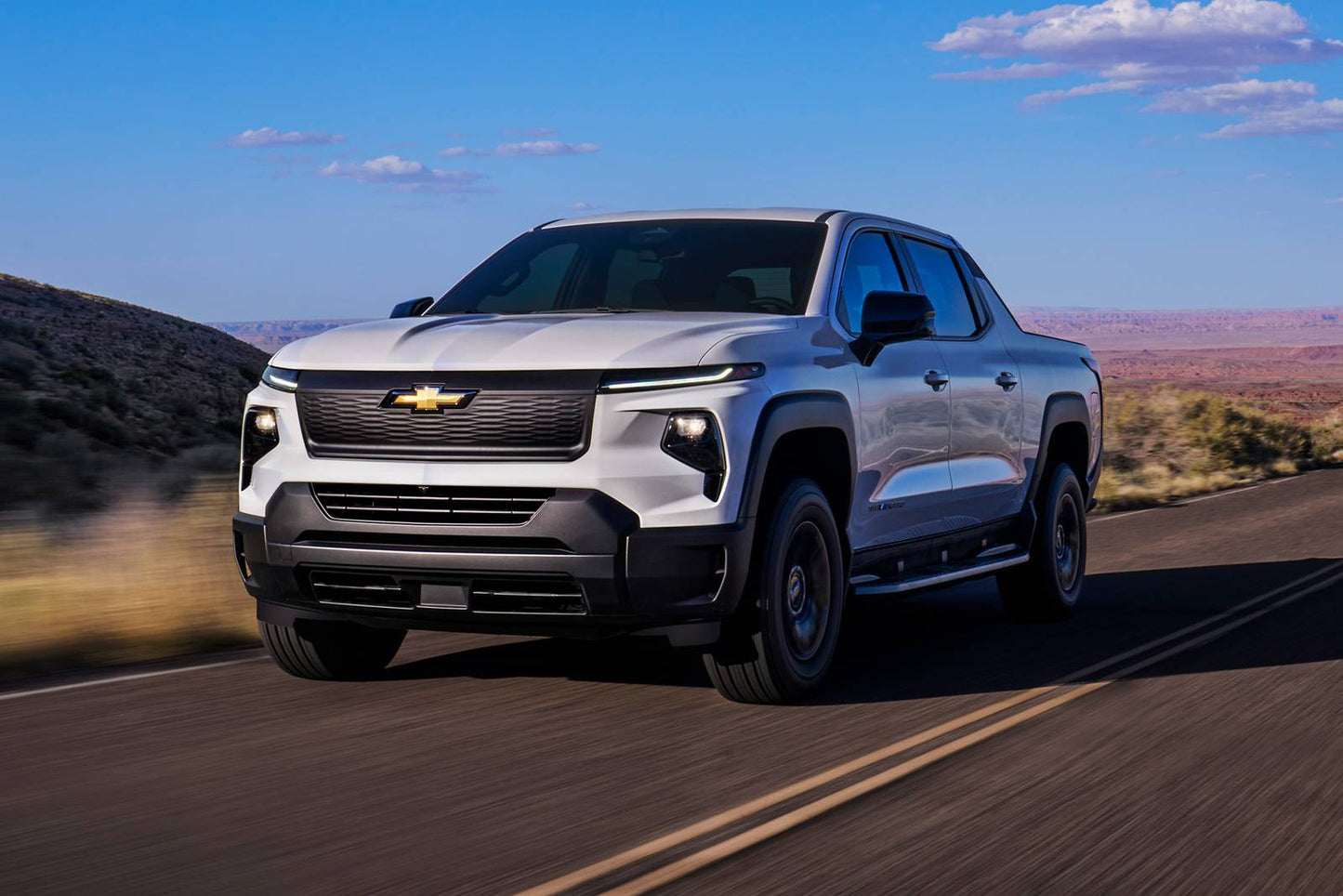 2025 Chevrolet Silverado EV Work Truck Extended Range Fleet 4dr Crew Cab 4WD SB (electric DD)