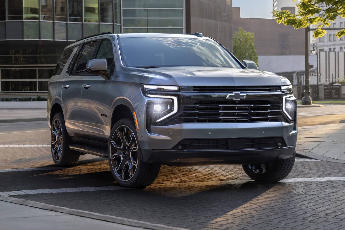 2025 Chevrolet Tahoe LS 4dr SUV (5.3L 8cyl 10A)