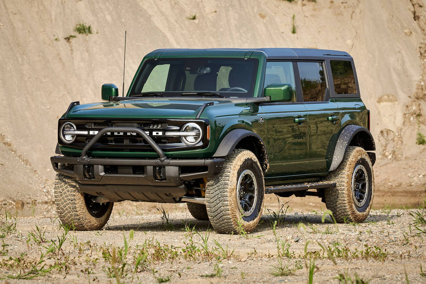 2025 Ford Bronco Heritage Edition 4dr SUV 4WD (2.3L 4cyl Turbo 7M)