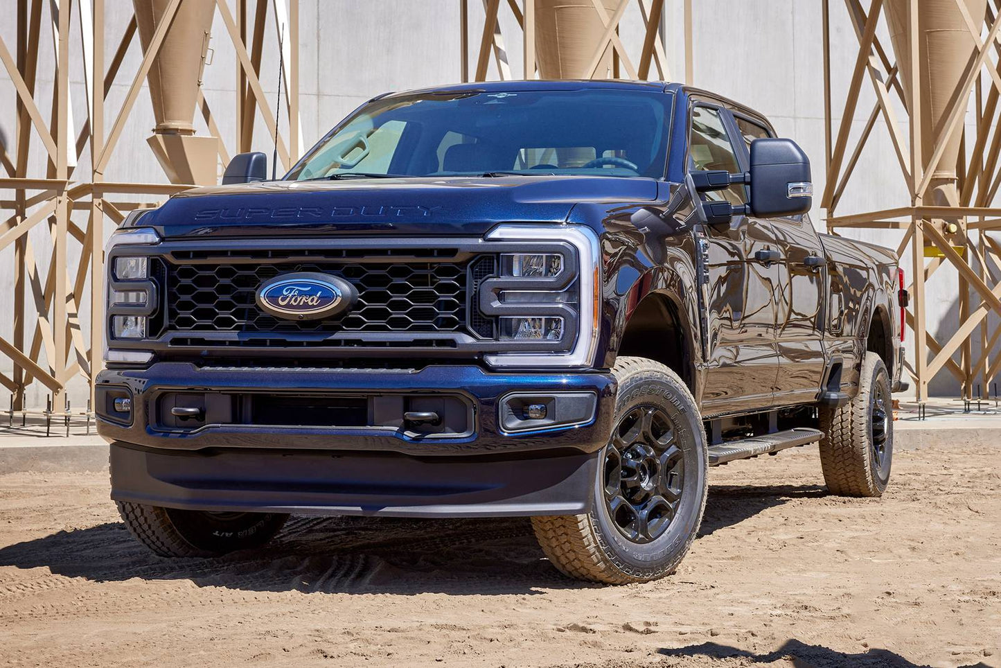2025 Ford F-250 Super Duty XLT 4dr SuperCab 4WD LB (6.8L 8cyl 10A)