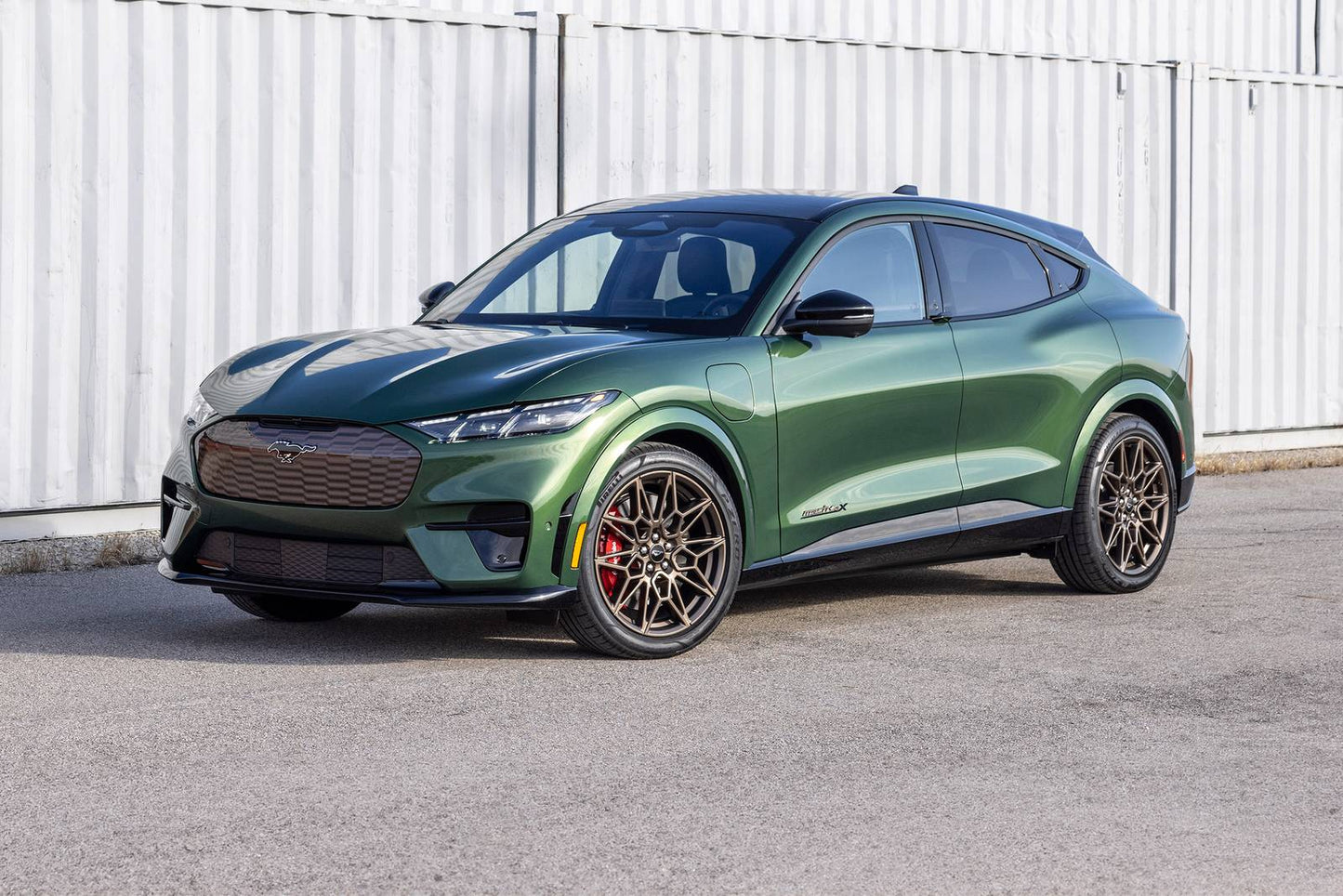 2025 Ford Mustang Mach-E Premium 4dr Hatchback (electric DD)