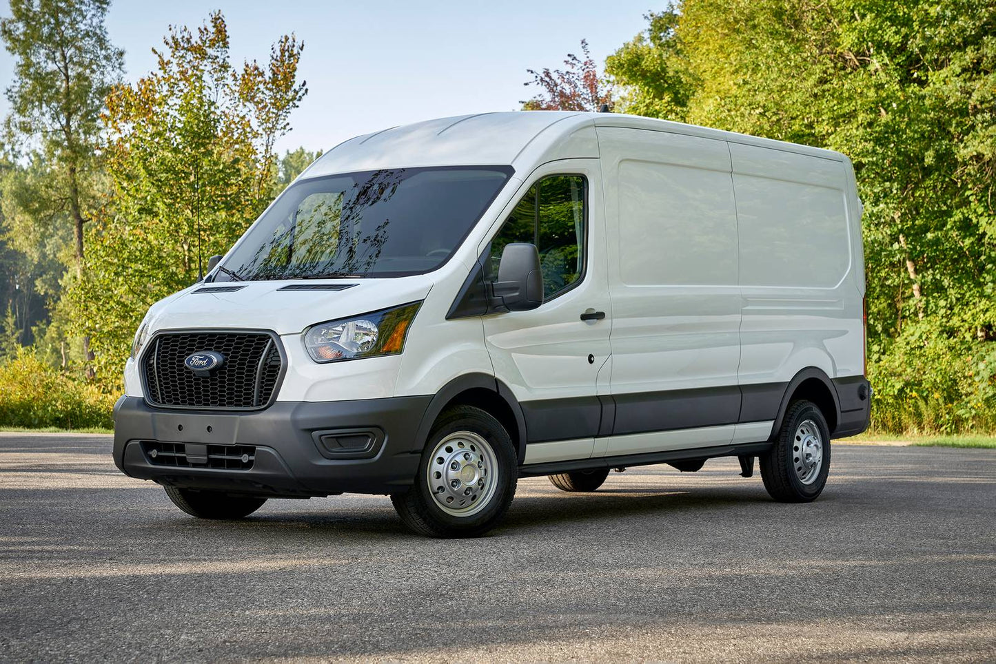 2025 Ford Transit Cargo Van 350 HD High Roof 3dr Ext Van AWD DRW w/148" WB, 9,950 lbs. GVWR (3.5L 6cyl 10A)