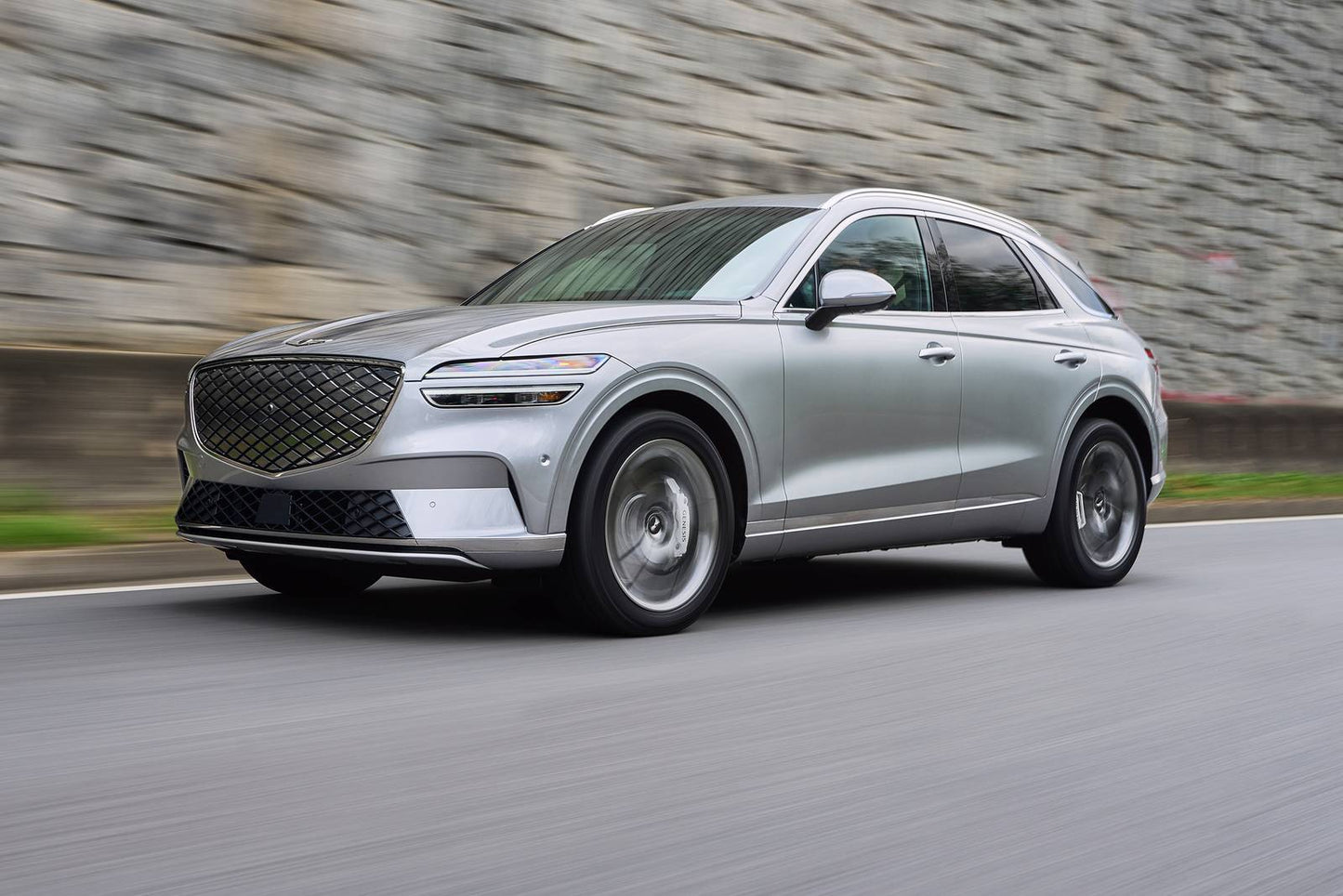 2025 Genesis Electrified GV70 Advanced 4dr SUV AWD (electric DD)