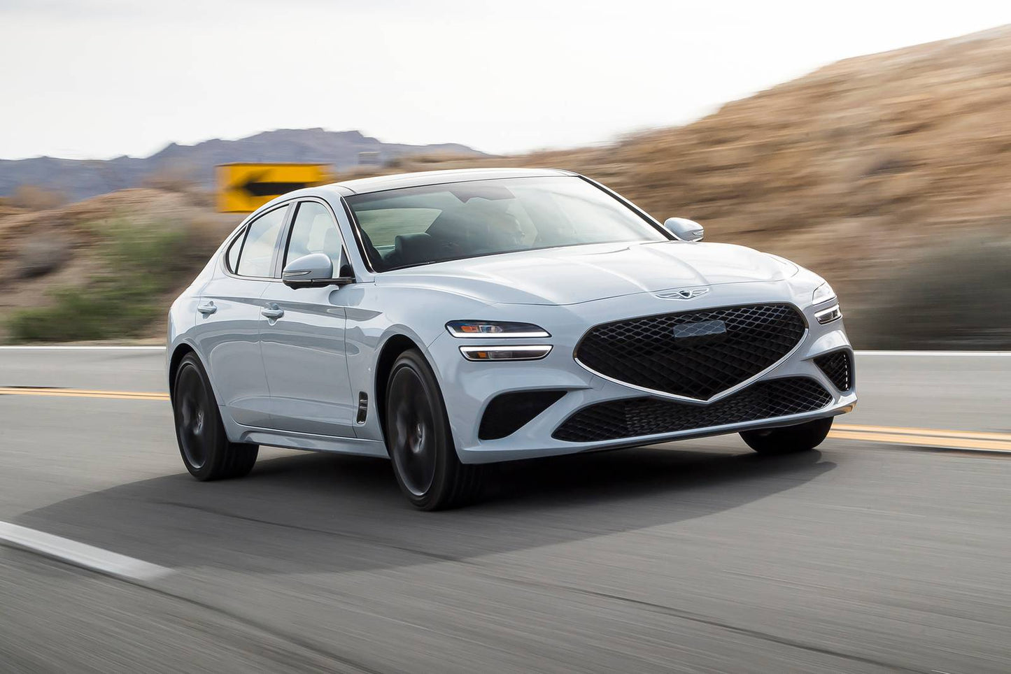 2025 Genesis G70 2.5T 4dr Sedan (2.5L 4cyl Turbo 8A)