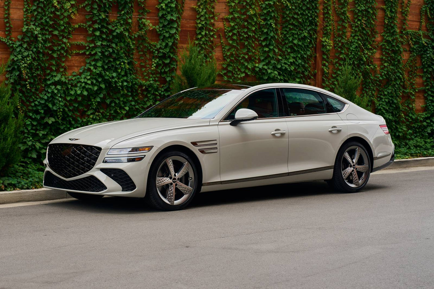 2025 Genesis G80 2.5T 4dr Sedan AWD (2.5L 4cyl Turbo 8A)