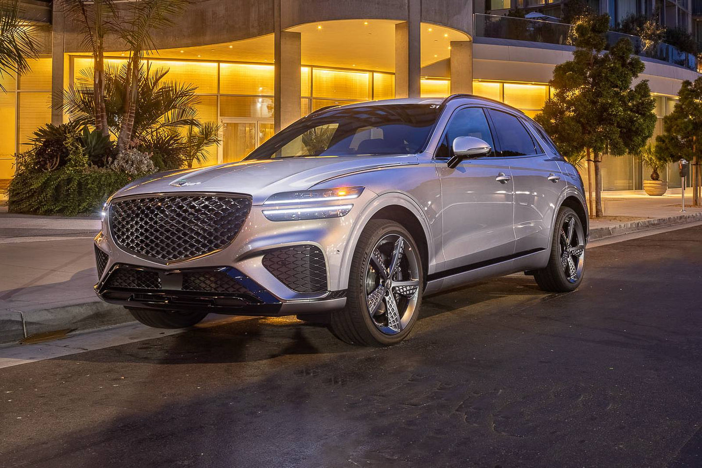 2025 Genesis GV70 3.5T Sport 4dr SUV AWD (3.5L 6cyl Turbo 8A)