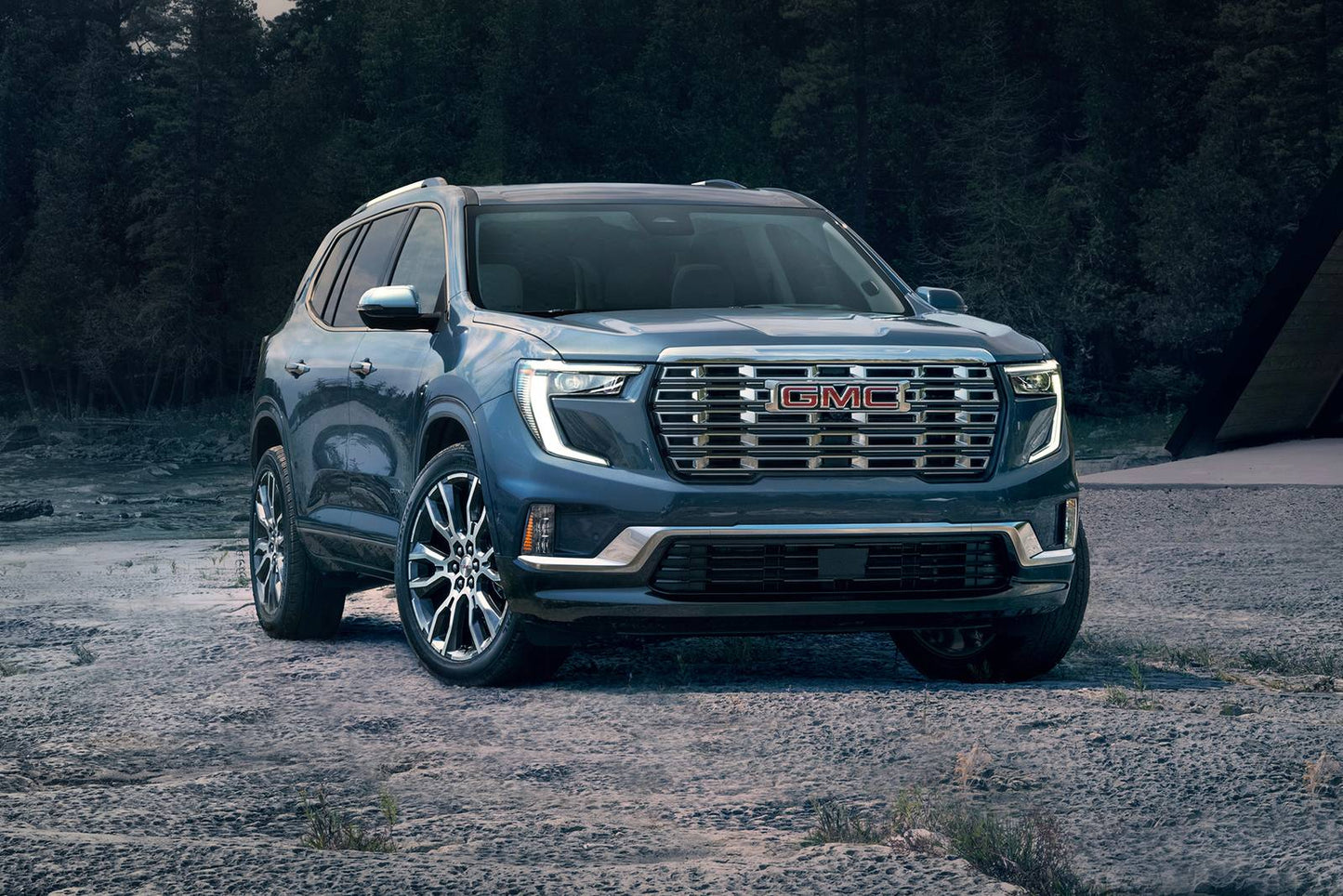 2025 GMC Acadia Denali 4dr SUV (2.5L 4cyl Turbo 8A)