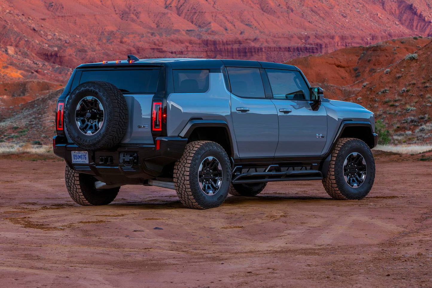 2025 GMC HUMMER EV SUV 2X 4dr SUV 4WD (electric DD)