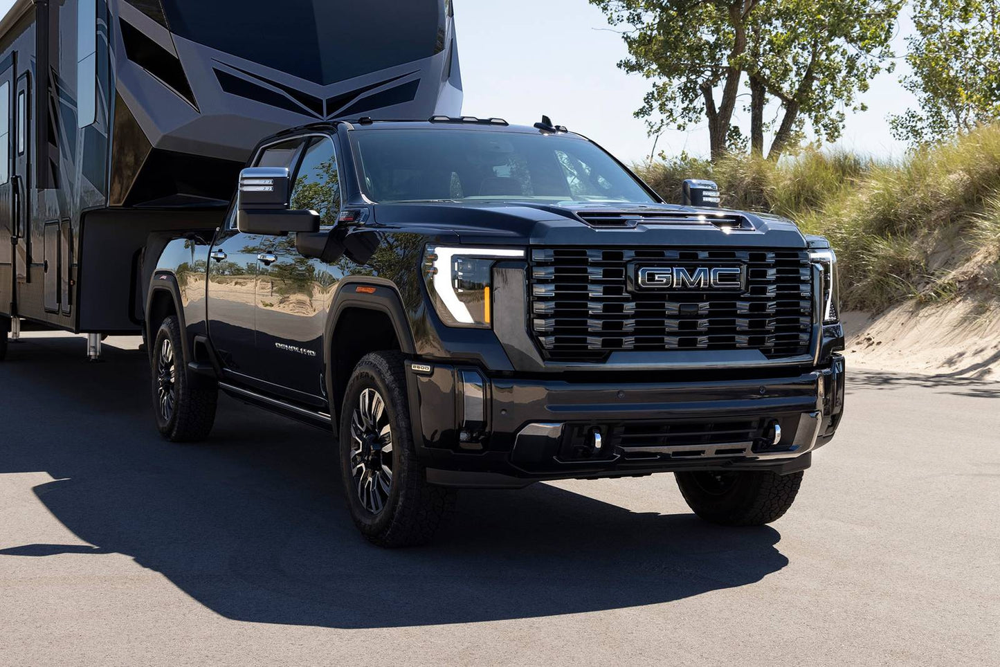 2025 GMC Sierra 3500HD SLE 4dr Double Cab LB DRW (6.6L 8cyl 10A)