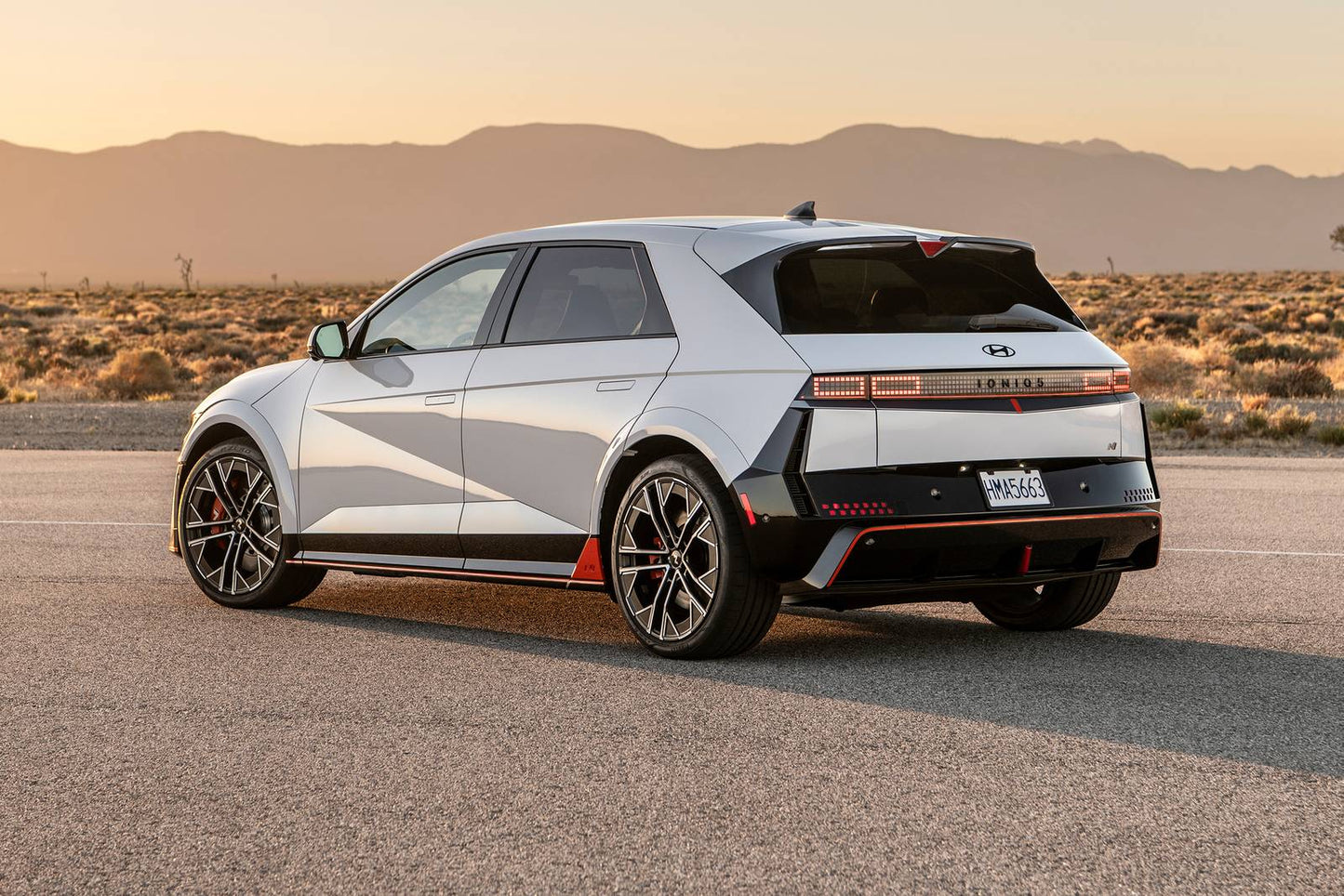 2025 Hyundai IONIQ 5 N 4dr SUV AWD (electric DD)