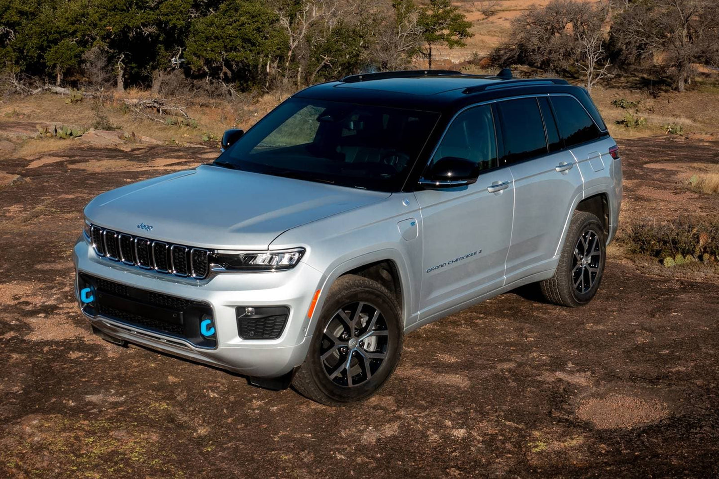2025 Jeep Grand Cherokee 4xe Summit 4dr SUV 4WD (2.0L 4cyl Turbo gas/electric plug-in hybrid 8A)