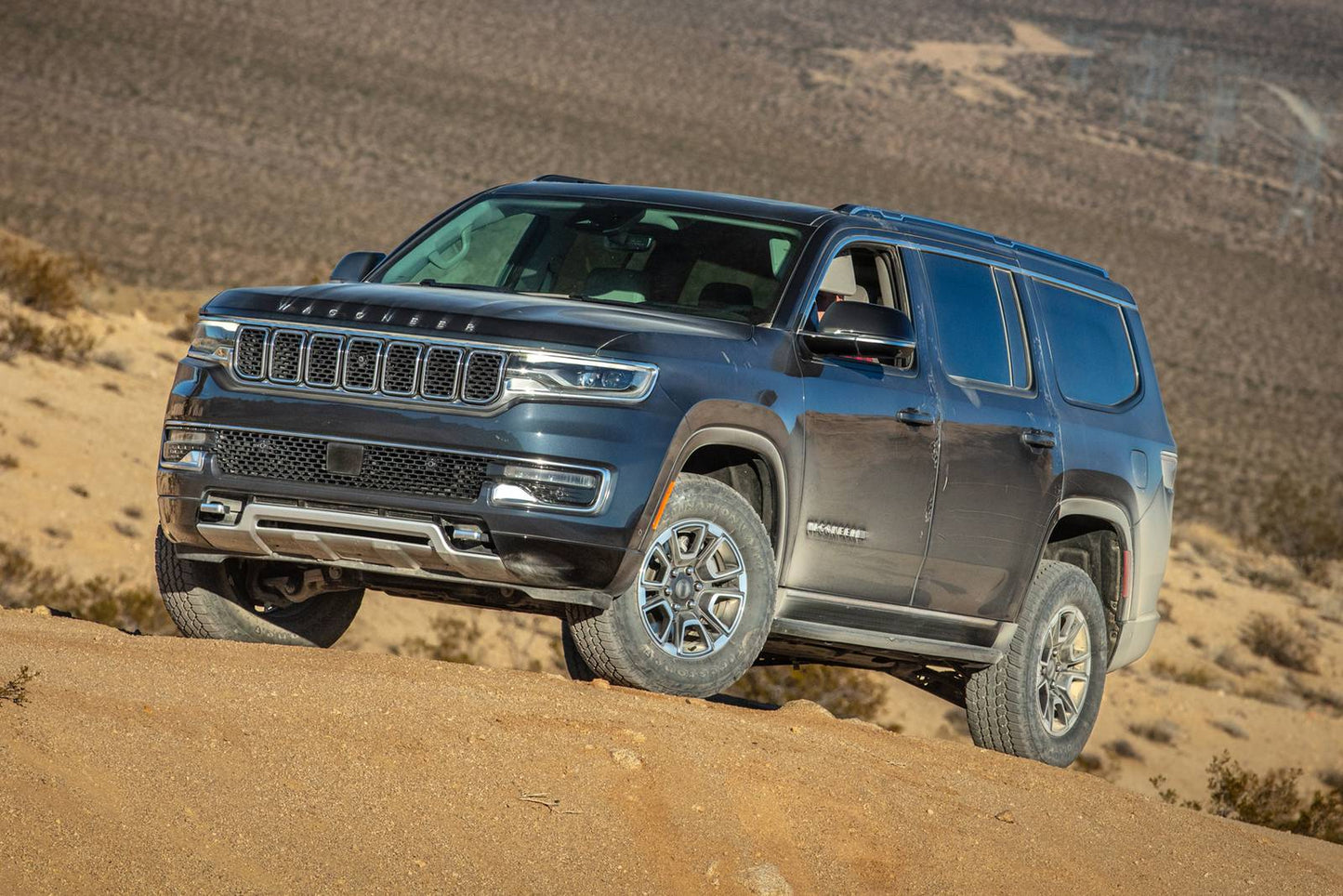 2025 Jeep Wagoneer Series II Overland 4dr SUV 4WD (3.0L 6cyl Turbo 8A)