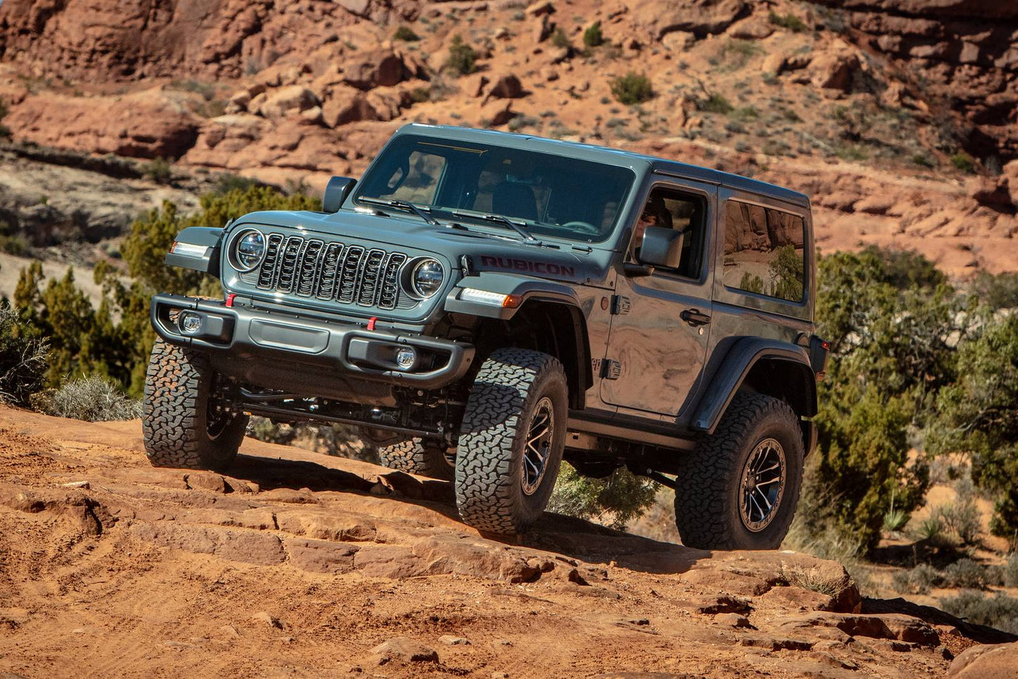 2025 Jeep Wrangler Sport 2dr SUV 4WD (3.6L 6cyl 6M)